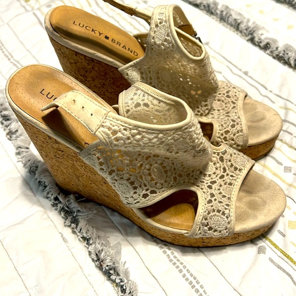LUCKY BRAND - Picture 1 of 3